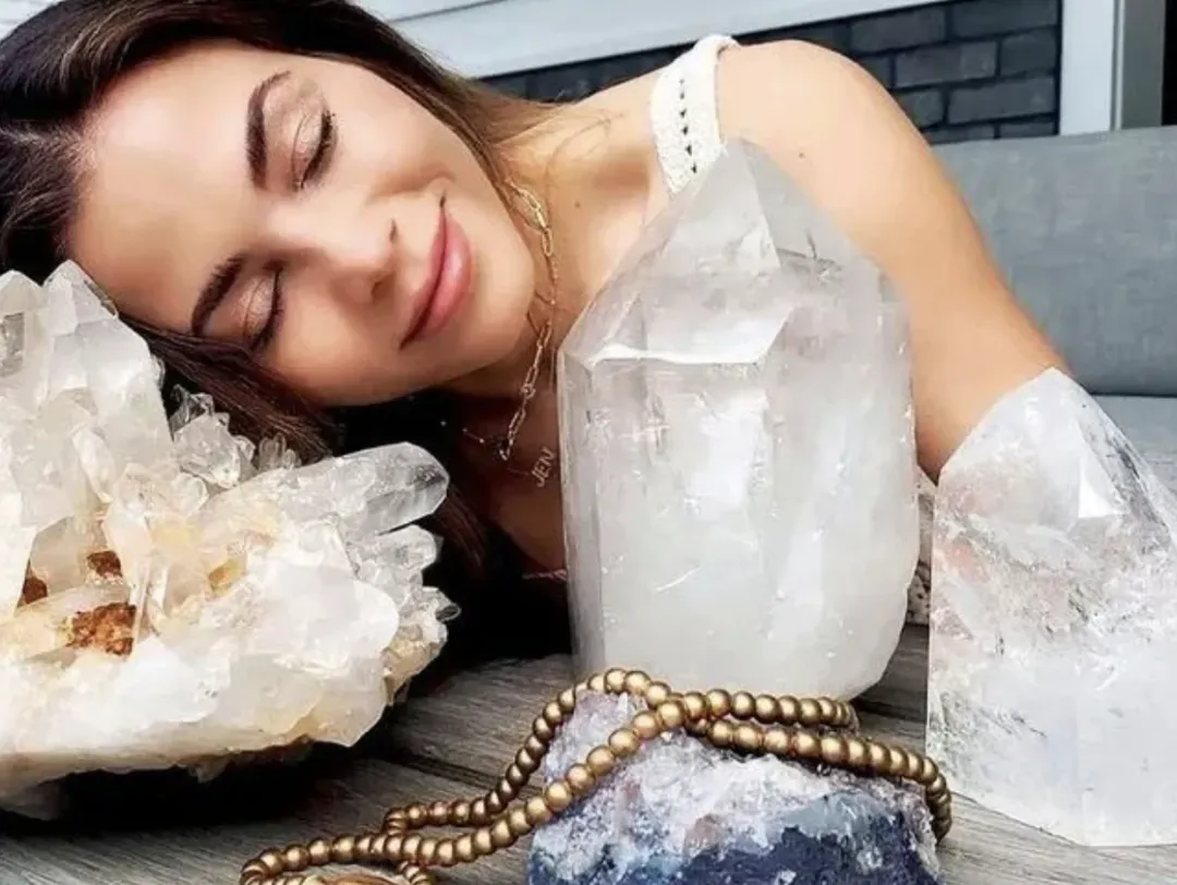 Tiktok美区:水晶手链10元成本买20美元“你说香不香”