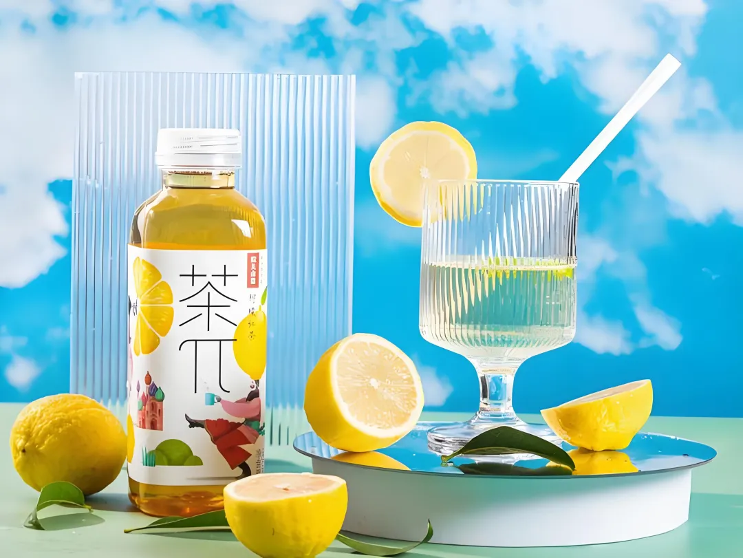 被挤下“首富”的钟睒睒，要学张一鸣出海