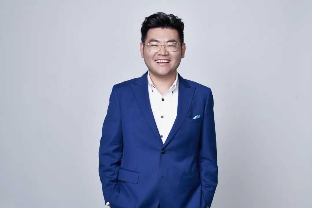 李佳琦出海9个月后,放弃直播