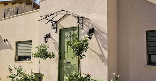 特朗普为中国工厂带货？！镀金装饰接住泼天流量