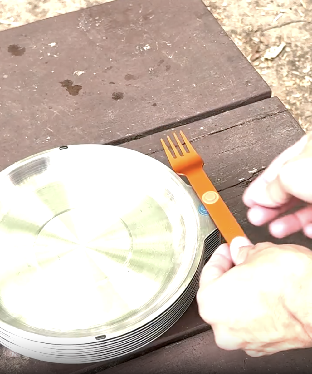 9秒视频2.8万曝光！磁吸刀叉在户外圈真是火得没边了