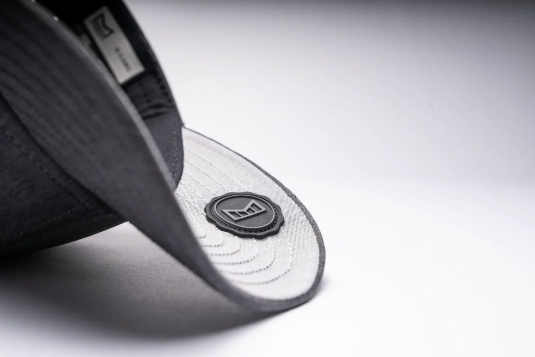 创立1年卖出100万美金!小众帽子打破低价头饰困局