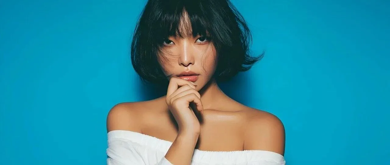 TikTok女装惊现“出单王”,Y2K露肩短袖狂销520万