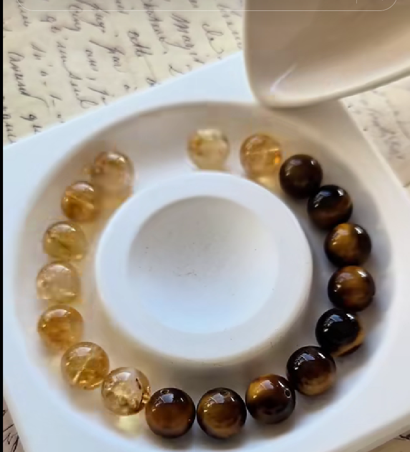 一条“玄学手串”闷声赚927万,东南亚高溢价照样疯抢!