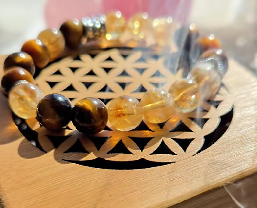 一条“玄学手串”闷声赚927万,东南亚高溢价照样疯抢!