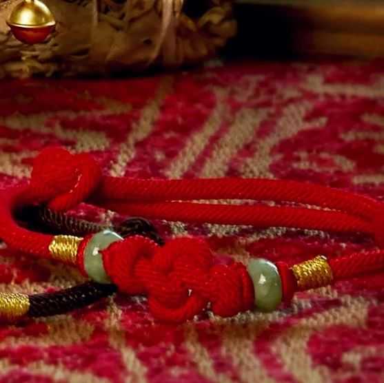 30倍暴利,藏传手串年销800万美金 | 品牌出海