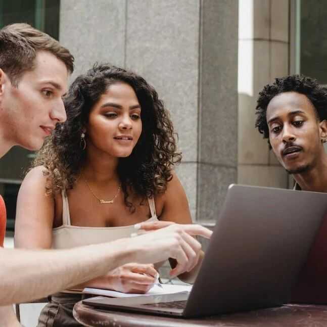 在巴西,美客多被中国电商平台围剿