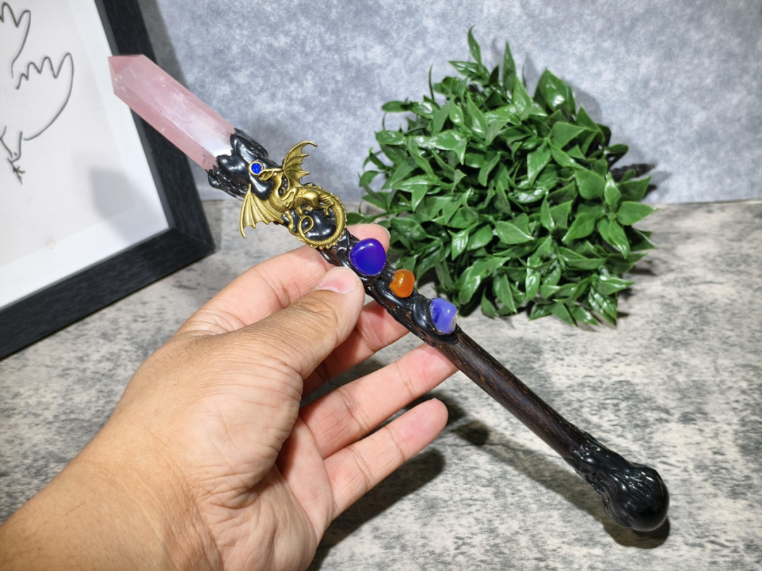 一根水晶权杖爆卖5600万，小众道具撬动海外大生意 | 行业热点