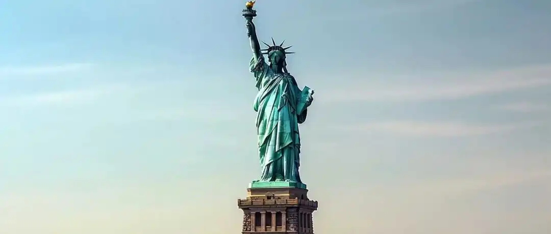 最新!美国宣布关税下调10%!中方将与美方妥善解决TikTok相关问题