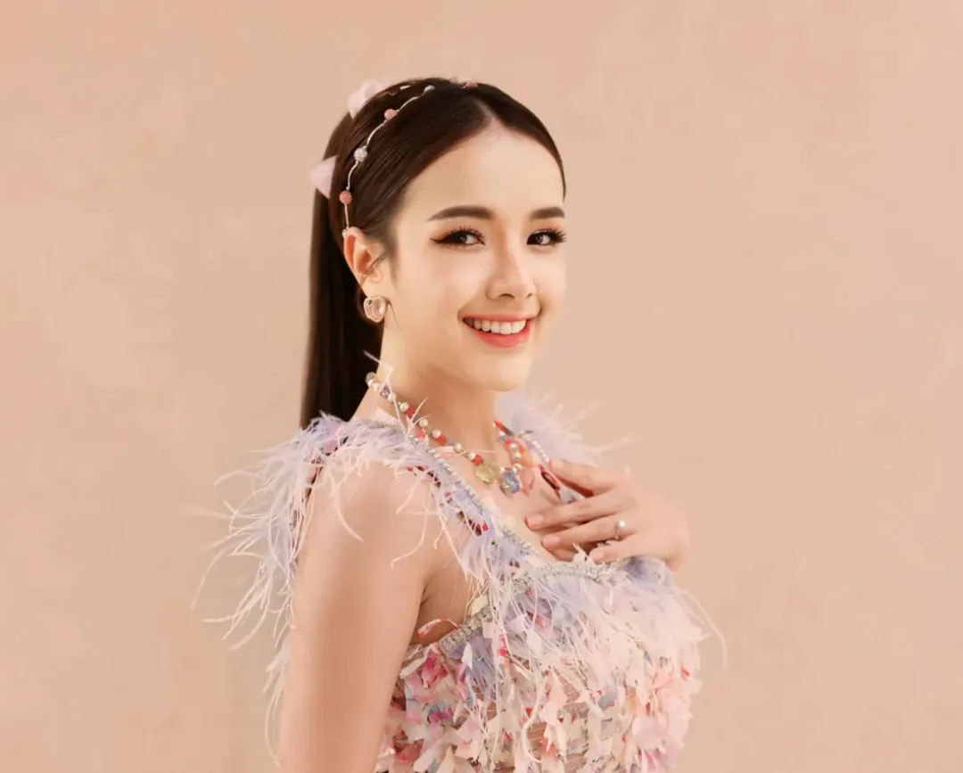 4天直播带货GMV上亿!泰国TikTok再造“李佳琦”?Janey从幕后花瓶到带货狂人的逆袭!