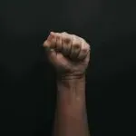 操作够牛！亚马逊大卖拟曲线入主上市公司