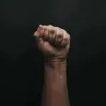 操作够牛!亚马逊大卖拟曲线入主上市公司