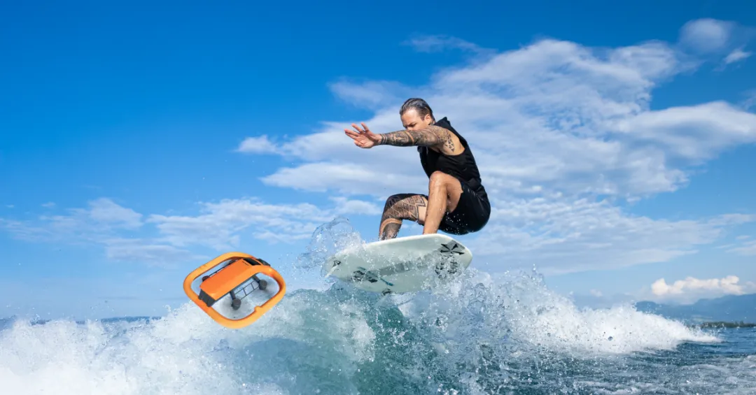 不与大疆硬碰硬!这家无人机小厂靠这3招在海外卖爆了!