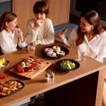 退出巅峰后，他靠一口锅狂赚6亿