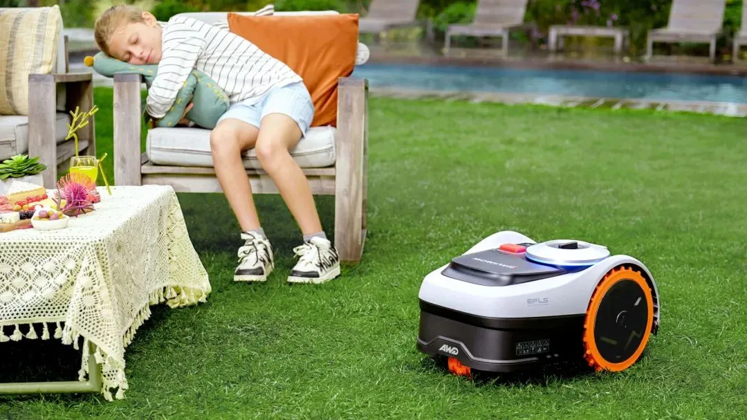 销量激增283%！Segway Navimow凭黑科技狂揽24万海外用户？