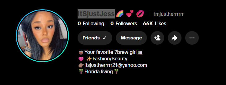 美国imjustherrrrrrhttps://www.tiktok.com/@imjustherrrrrr?lang=en/ 